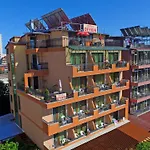 Family Deykin Hotell