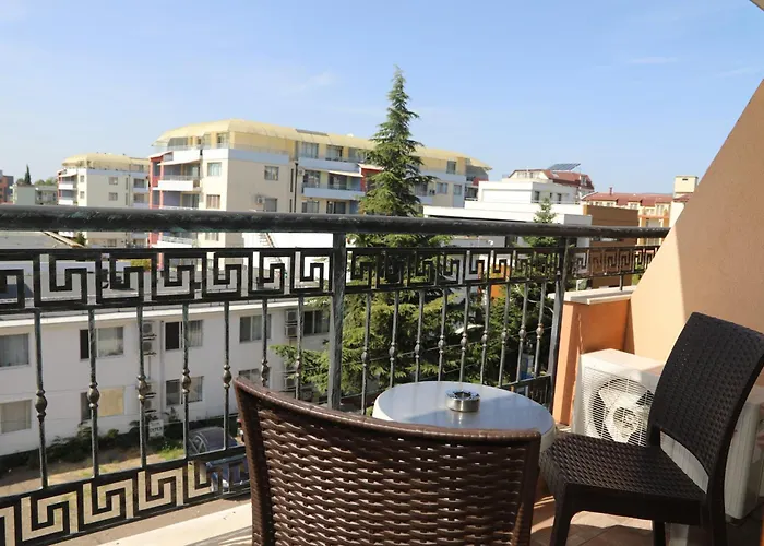 Family Deykin Hotell Slăntjev Brjag