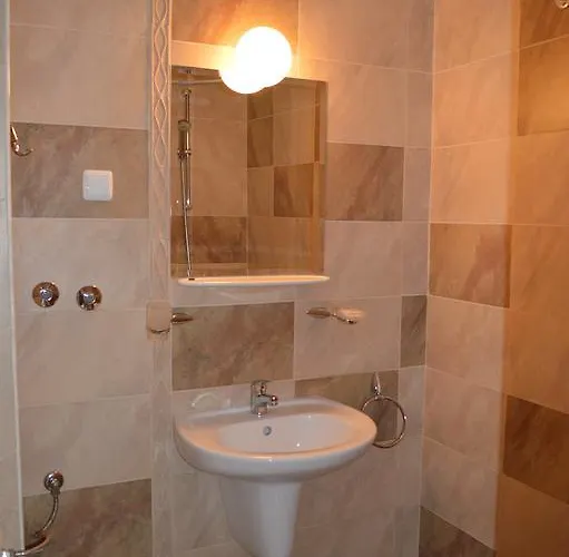 Family Deykin Slăntjev Brjag